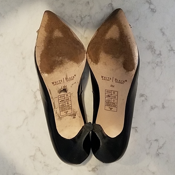 WHITE HOUSE BLACK MARKET Tassel Pumps Size 8M - Picture 7 of 7